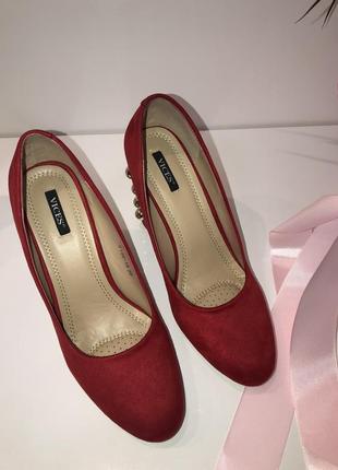 Красные туфли4 фото
