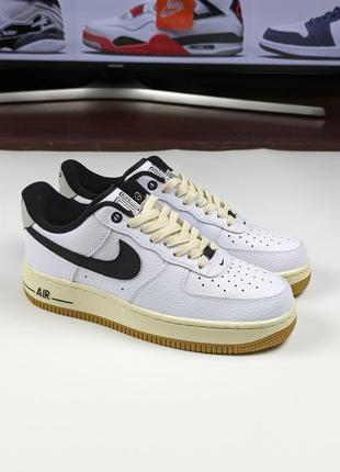 Оригінальні жіночі кросівки nike air force 1