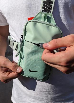 Сумка nike, зелёная, фисташковая, big swoosh, мессенджер, сумка через плечо, барсетка...