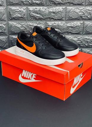 Nike кроссовки с белой подошвой и оранжевыми вставками подростковые 36-402 фото