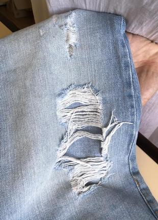 Рваные джинсы светлые с дырками sinsay3 фото