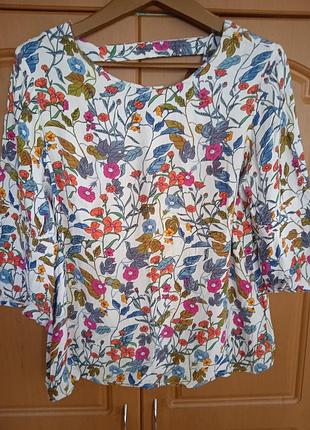 Гарненька жіноча квіткова блуза 12