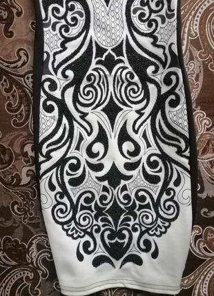 Платье сукня инь янь мини короткое по фигуре сарафан в принт бисером3 фото