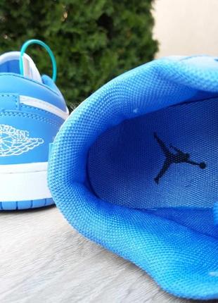 Жіночі кросівки nike air jordan 1 low white blue5 фото