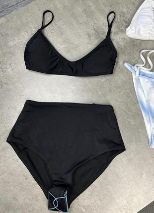 Купальник черный сборный, лиф с поролоновой вставкой
