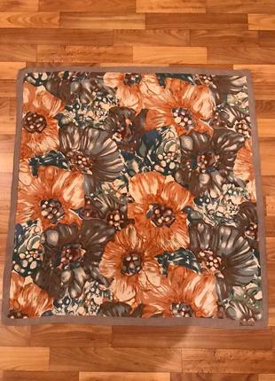 Платок в цветочный принт daniel laurent