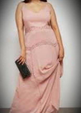 Платье шикарное