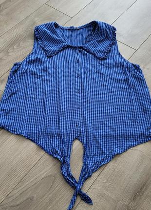 Сорочка без рукавів з трендовий комірцем