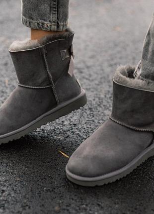 💎ugg mini bailey bow 2 boot grey💎серые женские зимние кожаные уги/угги с бантом3 фото