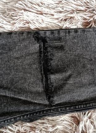 Серые джинсы скини на средней посадке3 фото