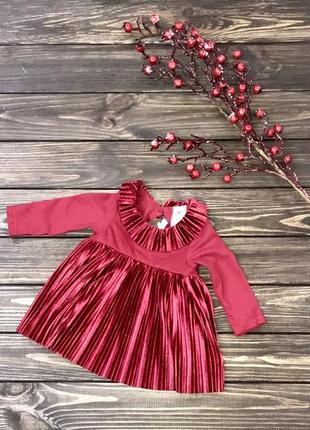 Нарядное платье на девочку 1-2 мес