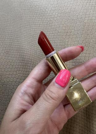 Помада estée lauder