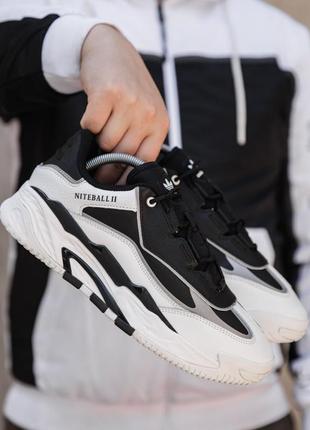 Демисезонное белое кроссовки adidas Graphic Кросівки белые мужские кроссовки adidas Graphic Кросівки белые кроссовки адидас