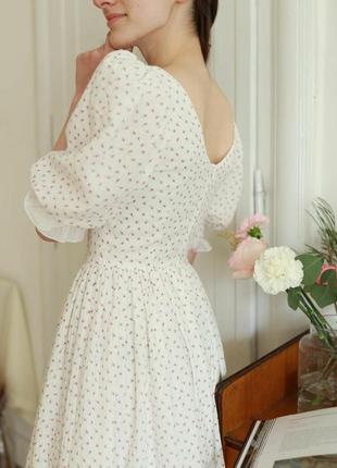 Біла літня сукня плаття з мусліну в квіти в квітковий принт6 фото