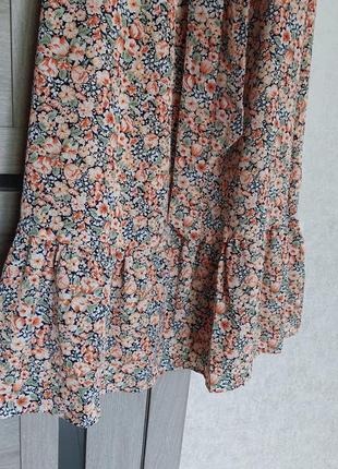 Шикарное платье миди в бежевый цветочный принт shein (36-38 размер)9 фото