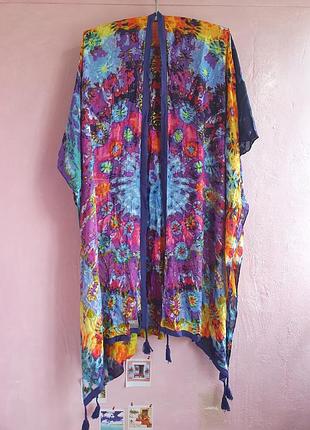 Яскрава накідка пончо халат з китицями