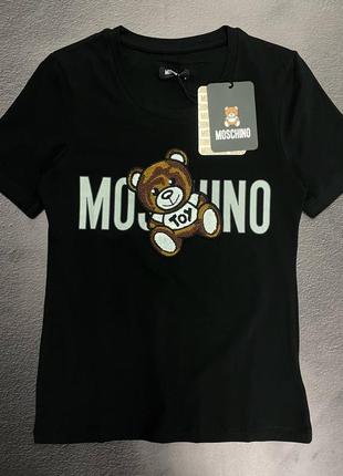 Женская футболка moschino1 фото