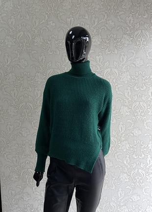 Неймовірна кофта ізумрудного кольору
