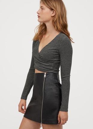 Серебристый топ с v-образным вырезом вечерний h&m p.38