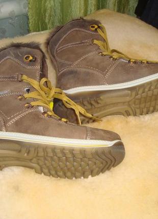 Шикарные  ботинки santana canada