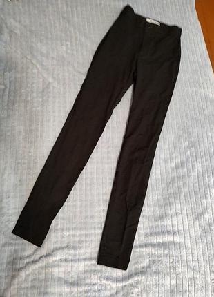 Reserved базові чорні брюки slim