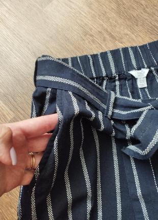 Стильные укороченные в полоску брюки + майка mango7 фото
