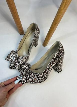 Ексклюзивні туфлі човники в леопардовий принт7 фото