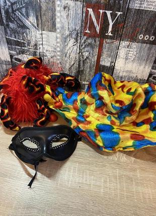 Яскраві капелюхи для клоунів, клоунські капелюхи