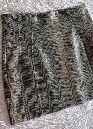 Стильная юбка zara змеиный принт1 фото