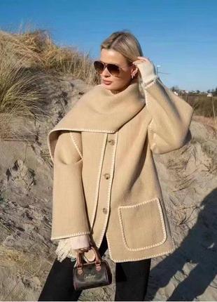 Нереальне брендове жіноче пальто в стилі loewe6 фото
