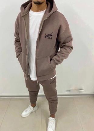 Спортивний костюм