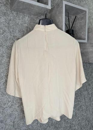 Блузка рубашка новая бежевая кремовая с вырезом легкий размер m6 фото