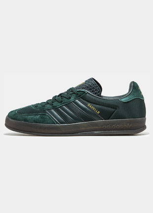 Мужские сникерсы adidas gazelle indoor core dark green.