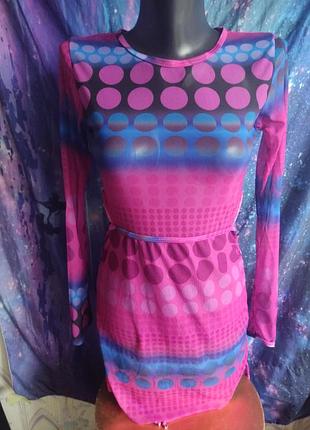 Трендова сукня з сітки з психоделічним орнаментом