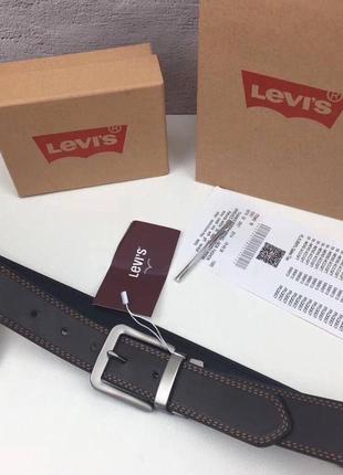 Чоловічий шкіряний ремінь levi's у подарунковому наборі3 фото