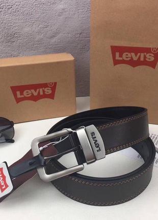 Чоловічий шкіряний ремінь levi's у подарунковому наборі5 фото