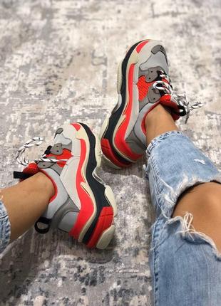 Balenciaga triple s стильные женские кроссовки из кожи /весна/лето/осень😍9 фото