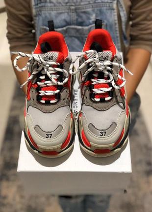 Balenciaga triple s стильные женские кроссовки из кожи /весна/лето/осень😍10 фото