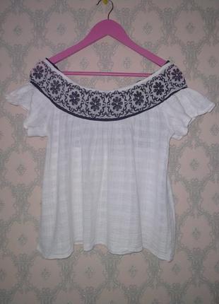 Жіноча вишита блуза з вишивкою вишиванка лляна