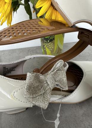 Туфли для девочки лаковые белые rachel shoes9 фото