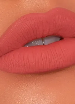 Матовий блиск помада для губ wibo katosu matte lipstick тон 1