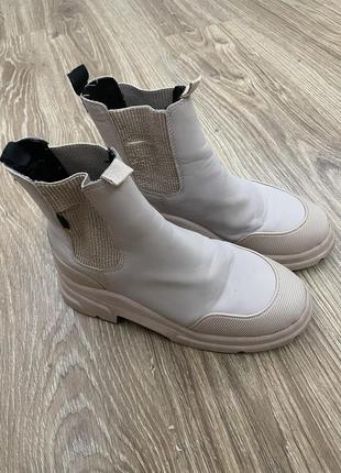 Сапоги zara