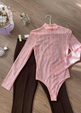 🌺 бодик свет персикового цвета в полоску сеточкой