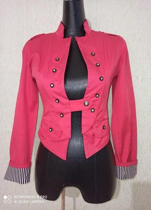Жіночий піджак жакет