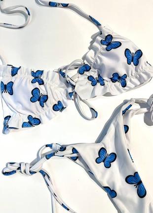 Купальник бикини на завязках женский раздельный белый в бабочках4 фото