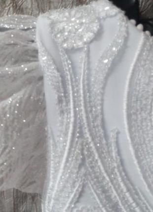 Шикарное белоснежное платье для маленькой леди2 фото