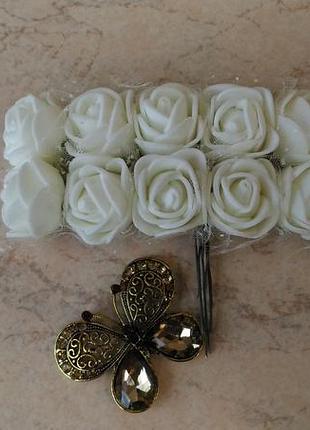 Букет розочек из латекса с фатином молочный на проволоке 12 шт