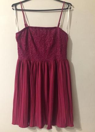 Vero moda малиновое шифоновое платье сукня с драпировкой