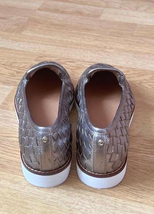 Нові шкіряні туфлі carvela 37,5 розміру4 фото