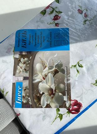 Біла постільна білизна в бутони троянд 2х спальний комплект